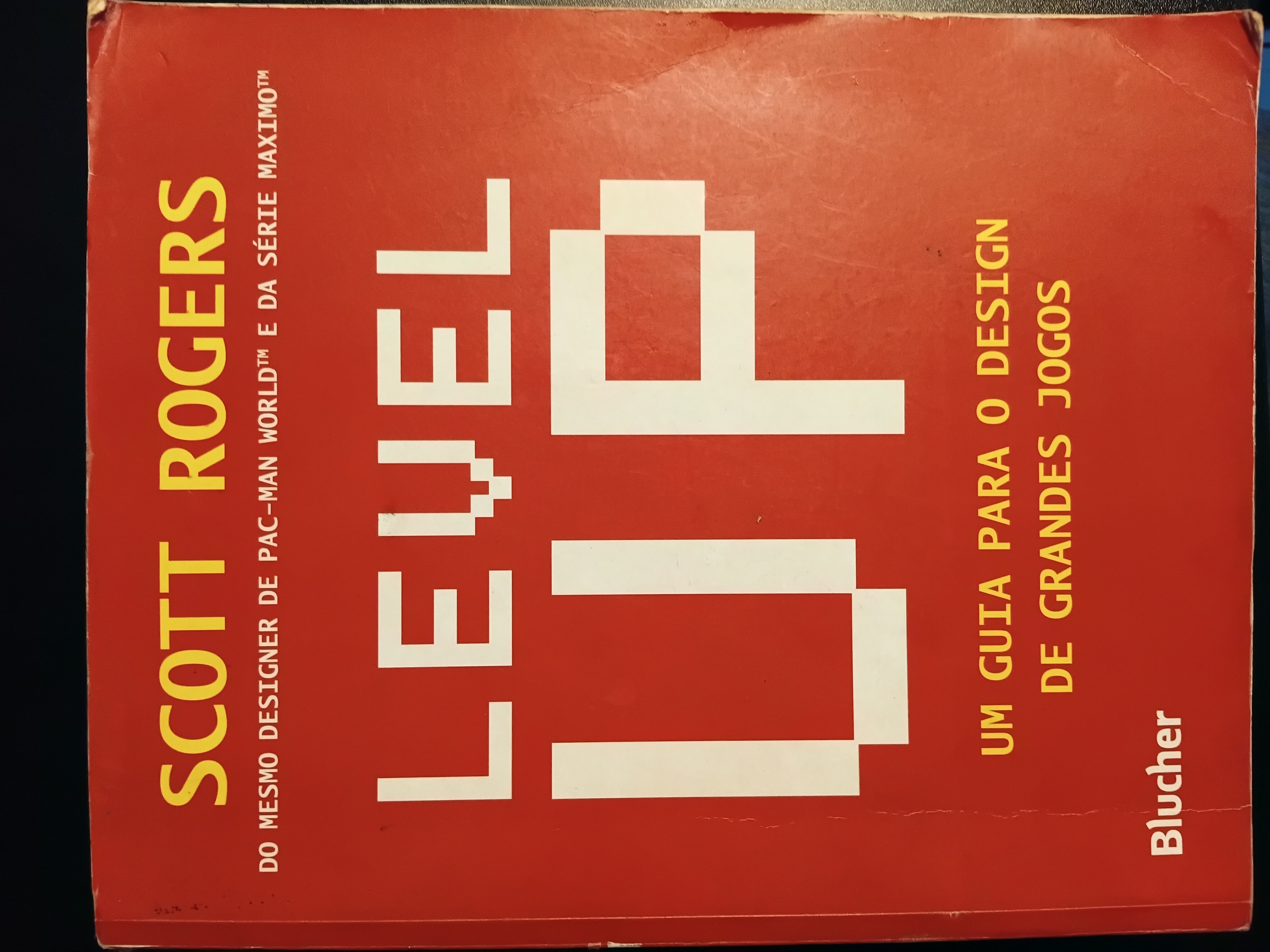 Capa frontal do livro Level Up - um guia para o design de grandes games
